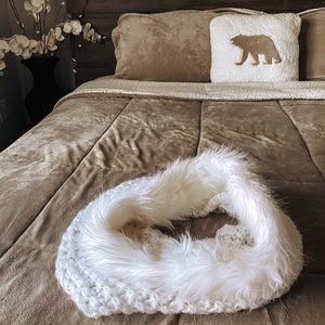 White faux fur infinity scarf